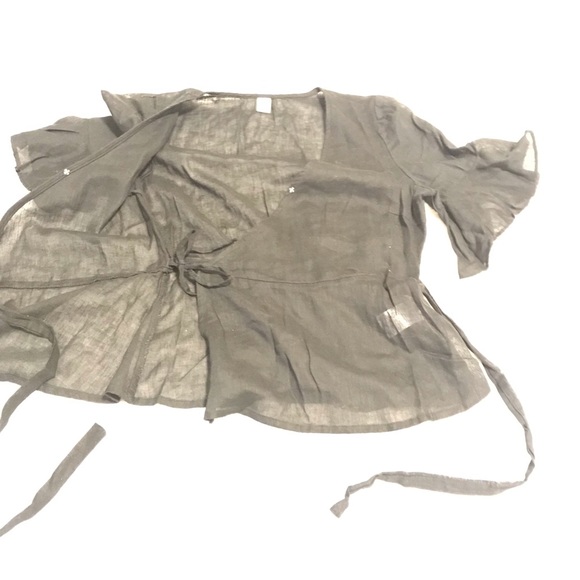 🌸Wrap Front Linen Blend Top - Picture 3 of 8